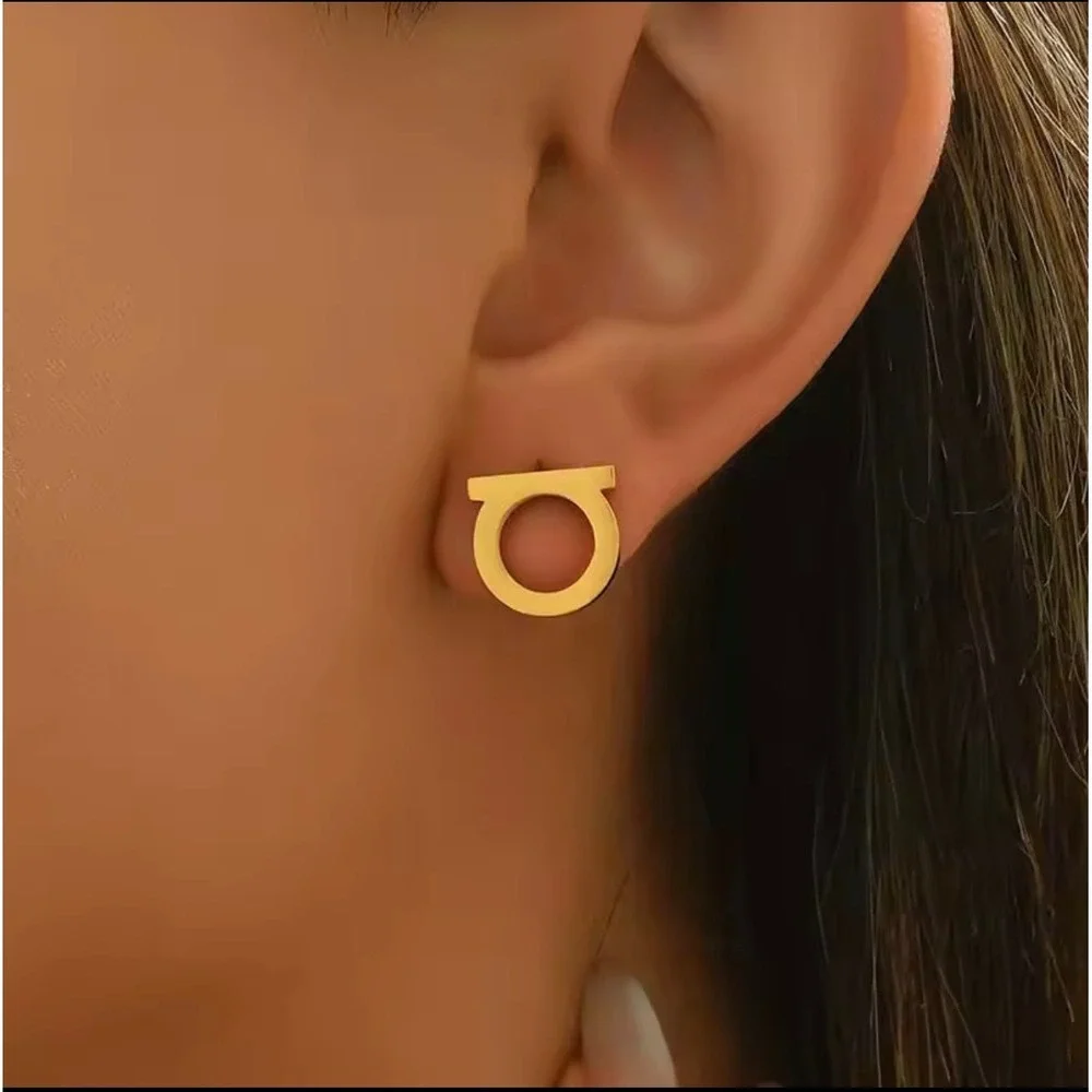 Gold Gancini Stud Earrings Minimalist Geometric Horseshoe Designer Style Studs
